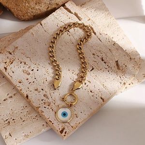 Lucky eye bracelet